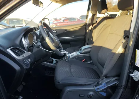 2015 Dodge Journey Sxt z USA, uszkodzony, nr VIN 3C4PDCBG5FT682433